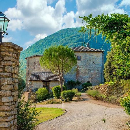 Aparthotel Castello Valenzino Pierantonio Zewnętrze zdjęcie