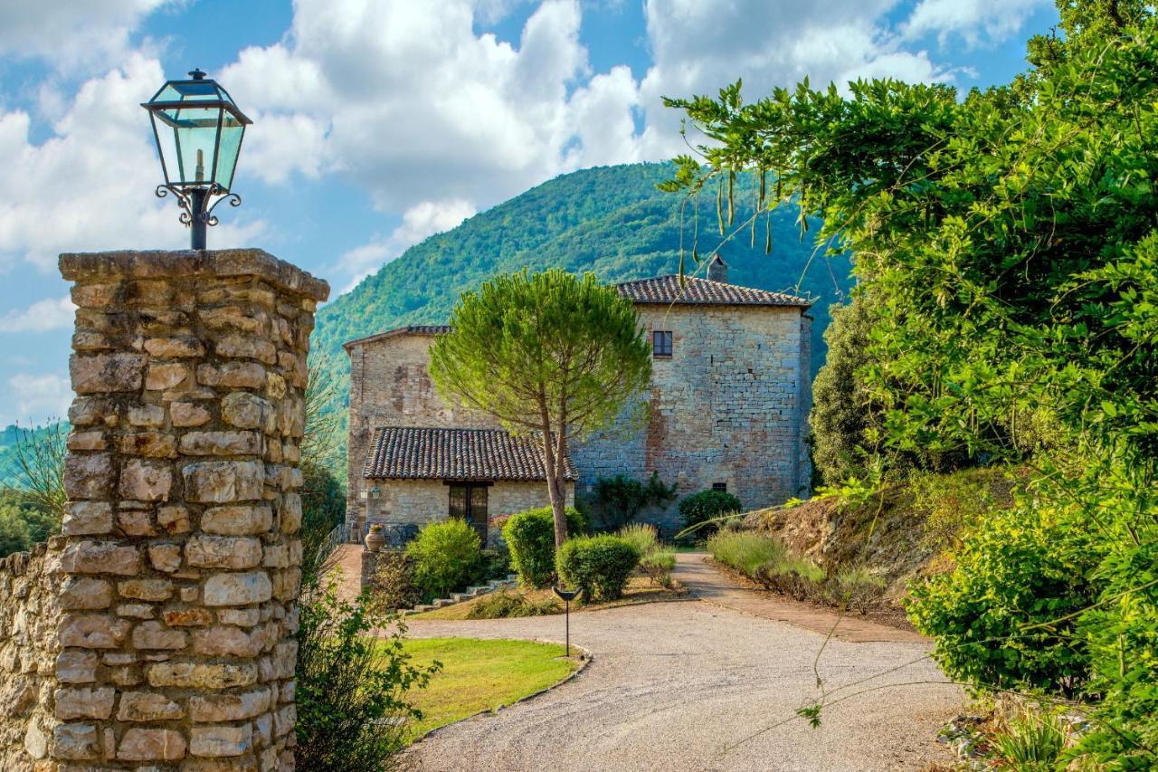 Aparthotel Castello Valenzino Pierantonio Zewnętrze zdjęcie